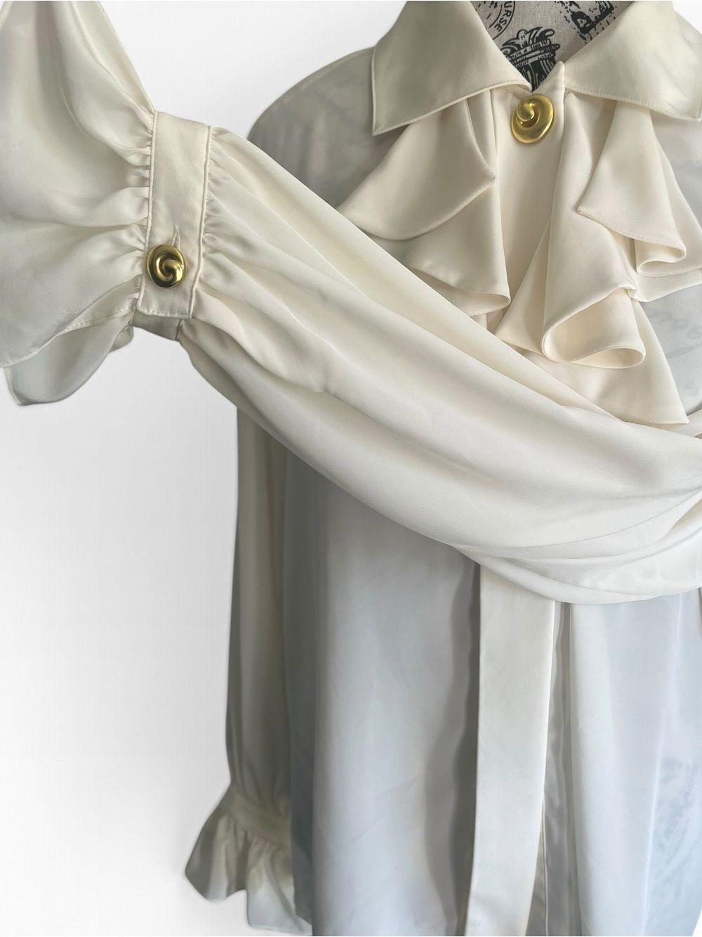 VINTAGE 80s White Ivory Ruffle Jabot Blouse Victorian Romantic Secretary Gothic - Picture 2 of 6
